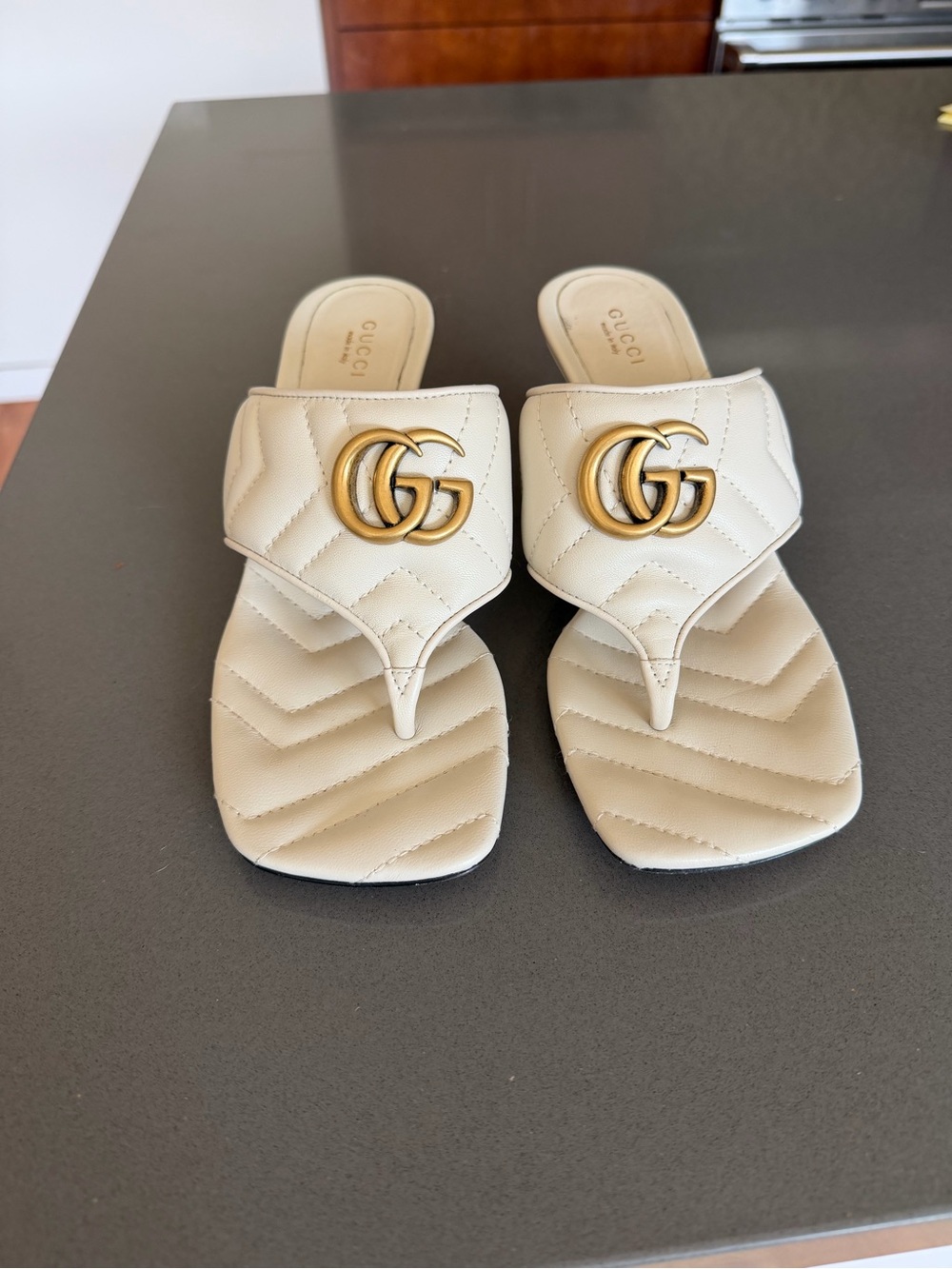 Gucci Cream Quilted Leather GG-Logo Mule Heels - Picture 3 of 10